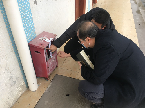 2022.02.18赴市工商技工學校開展春季開學專項檢查，查看消防設備.jpg