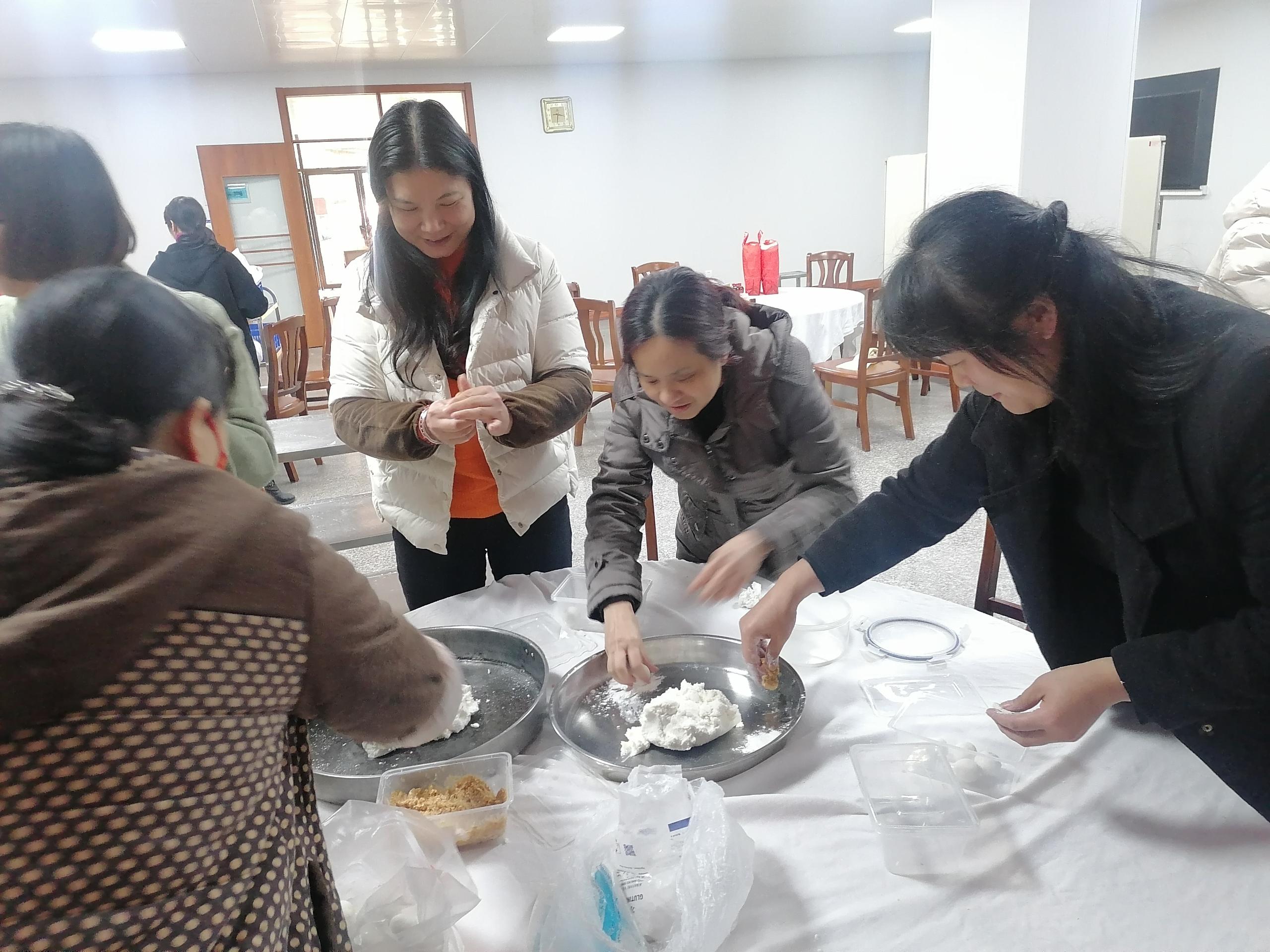 2022年2月14日，清遠(yuǎn)市林業(yè)局在一樓飯?zhí)媒M織開展“我們的節(jié)日&middot;元宵”活動 (3).jpg