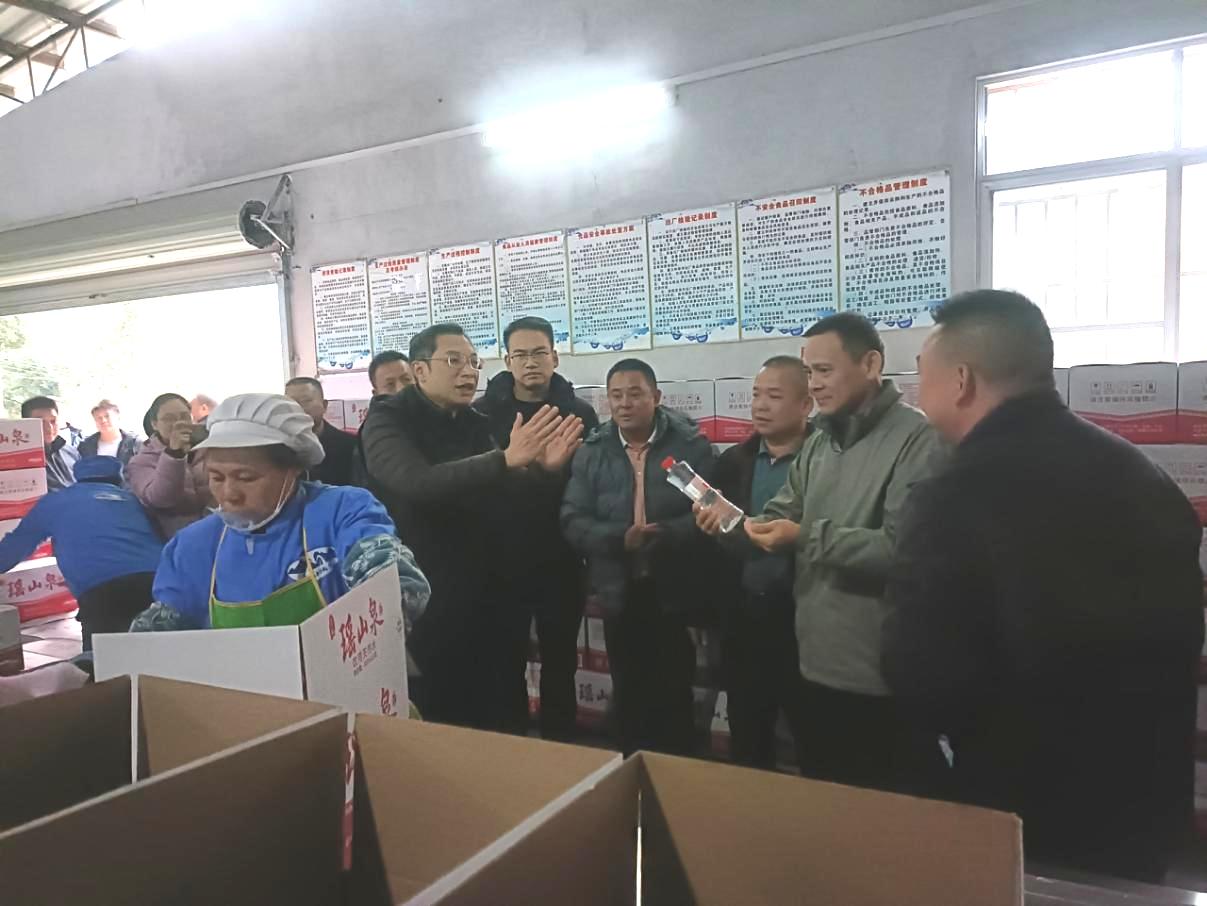 廣州市花都區(qū)退役軍人事務局到清遠市連南開展退役軍人服務新型幫扶協(xié)作交流.doc_3