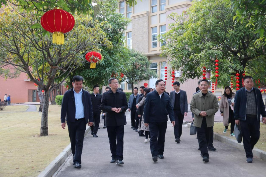 省廳丁紅都書記蒞清：調(diào)研養(yǎng)老福祉，傳遞新春溫情